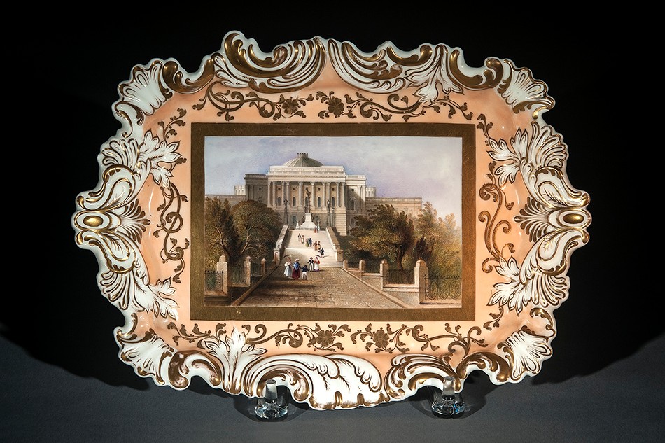 Chamberlain_Worcester, England (Rectangular Dish with a View of the United States Capitol, Washington, D.C.)