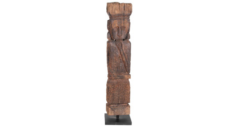 Indonesian Hand-‐Carved Wood Figure