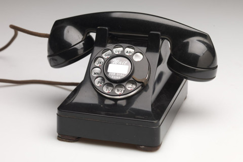 Henry Dreyfuss Model 302 Telephone, ca. 1941