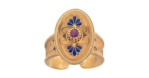 Medieval Florentine-style ring in ruby, bicolored enamel and gold, 1910s, offered by Bernardo Antique & Estate Jewelry