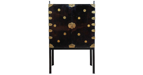 Japanese kimono cabinet, 1860s, offered by VIncent Mulford