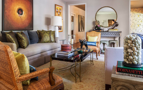Villalobos Desio Caters To The Globe-Trotting Trade - 1stDibs Introspective