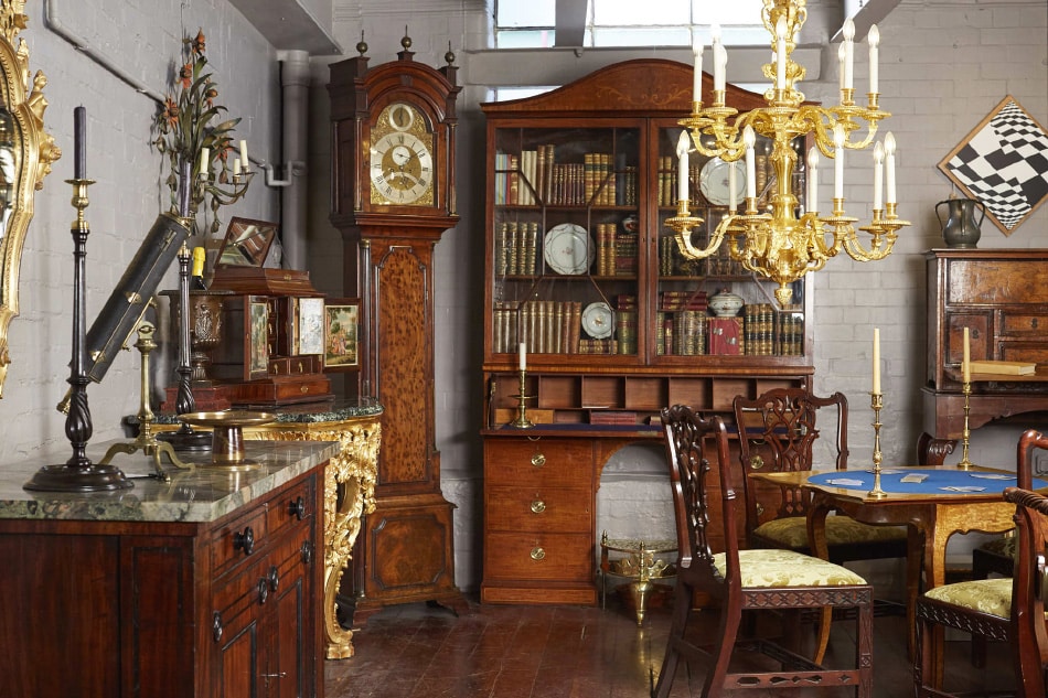 Antiques Roadshow Expert Explains Antique And Vintage Goods - Antique  Furniture and Vintage Furniture