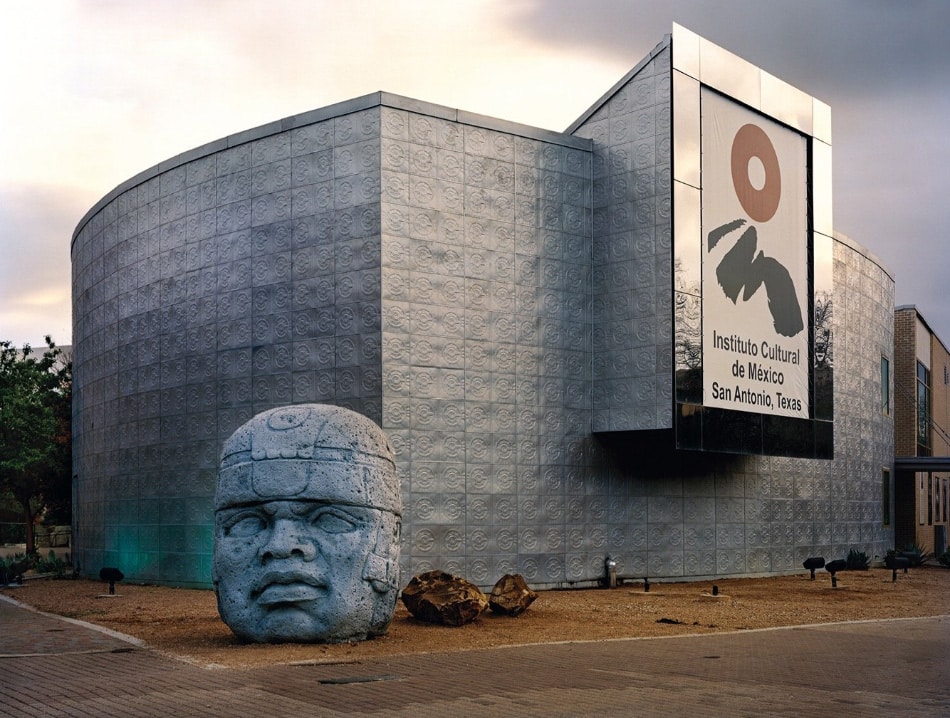 Jade Doskow, San Antonio 1968 World's Fair, "The Confluence of Civilizations in the Americas,"Instituto Cultural De México with Olmec Head, 2013