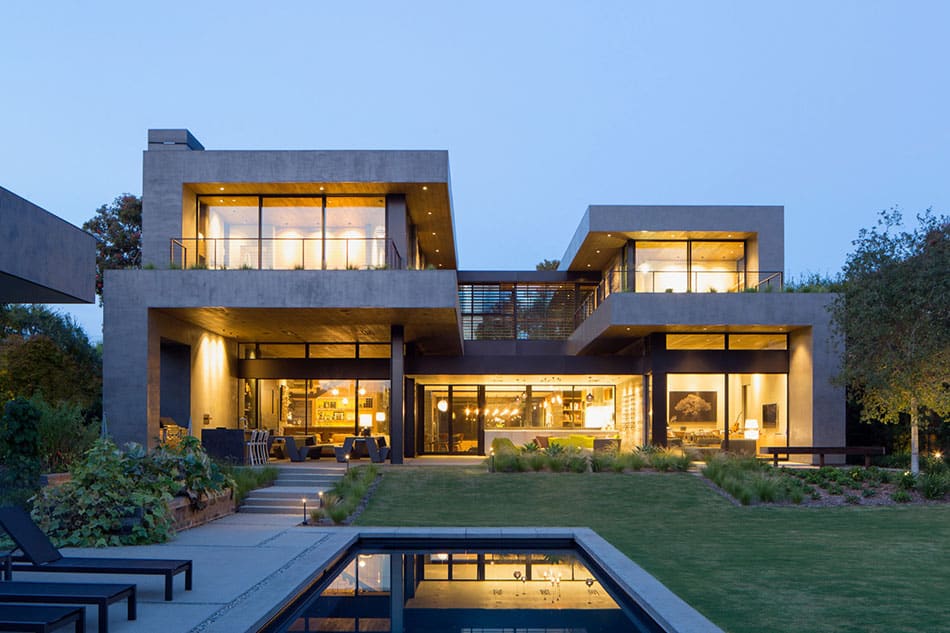 The outside of a home that was designed by Marmol Radziner