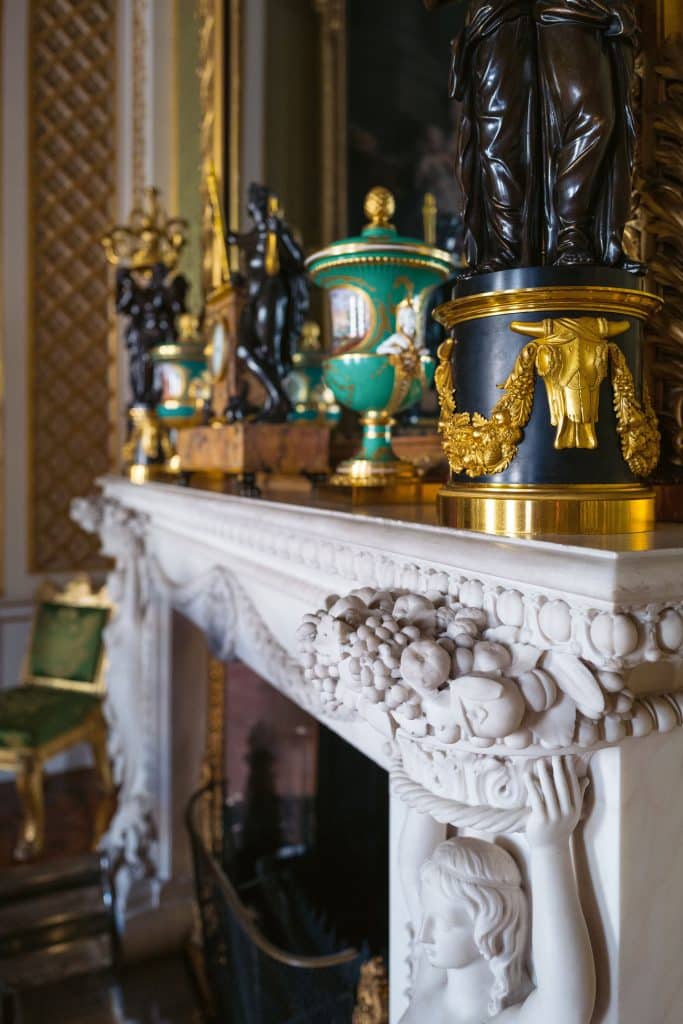 Ashley Hicks book Buckingham Palace: The Interiors Rizzoli Green Drawing Room London England