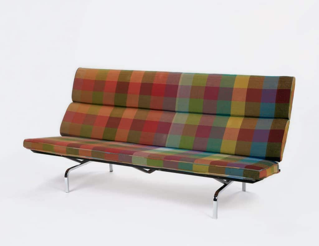 Eames sofa compact