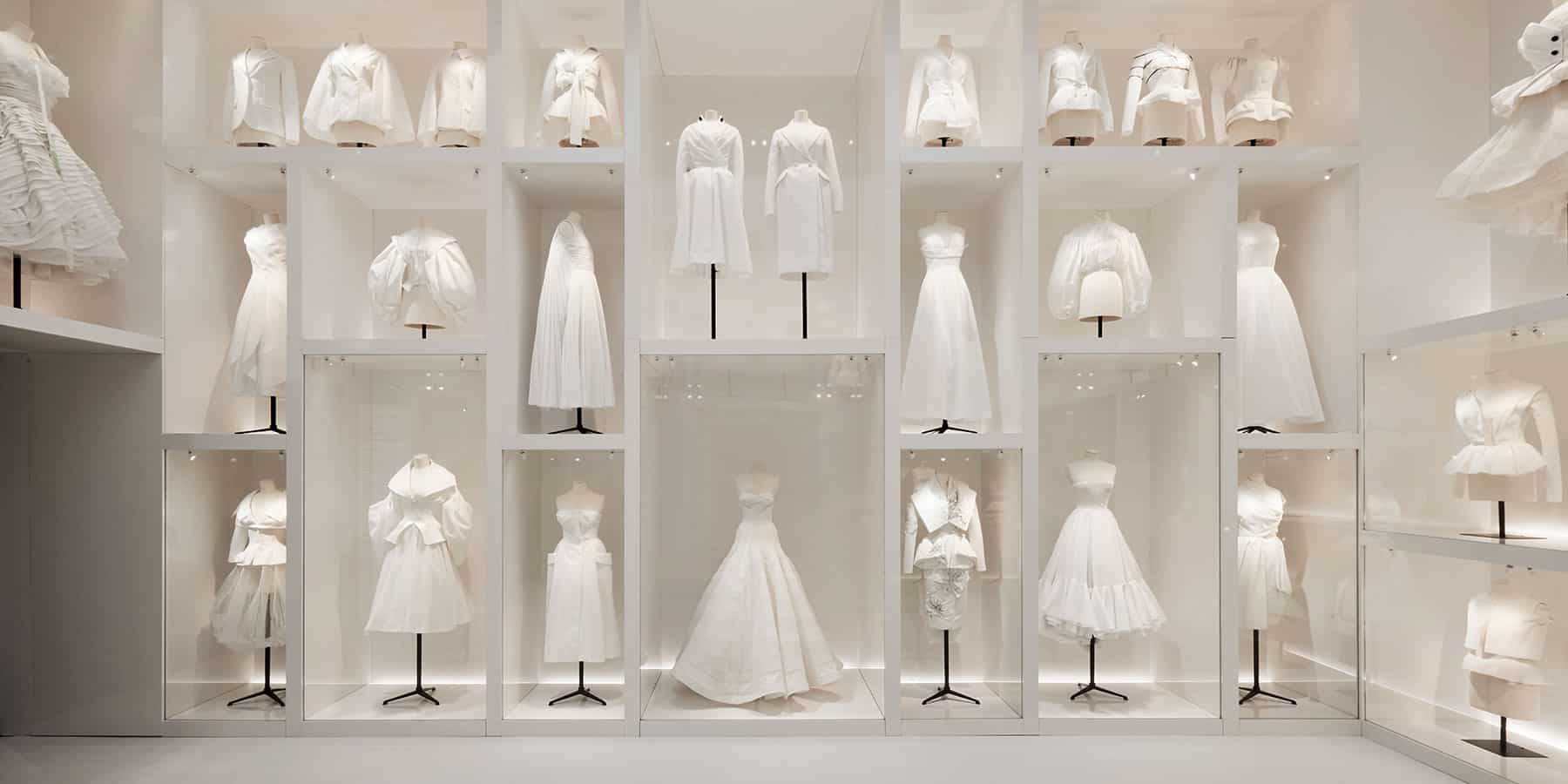 Dior Haute Couture Window Display Stock Photo - Download Image Now