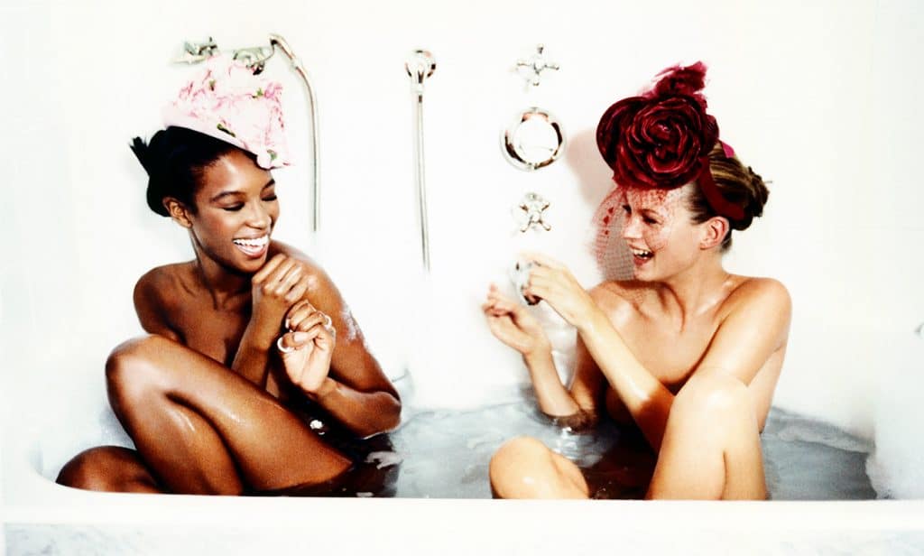 Bathtub, Naomi Campbell and Kate Moss (for Vogue US), 1996, by Ellen von Unwerth