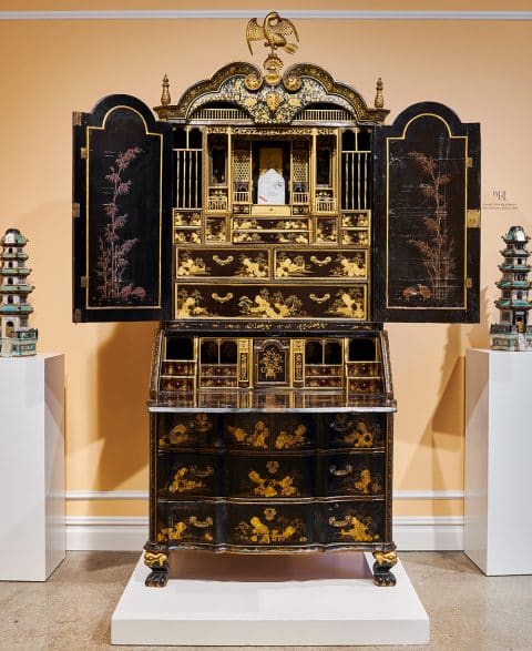 Mario Buatta Chinese Export black-and-gold lacquer bureau cabinet