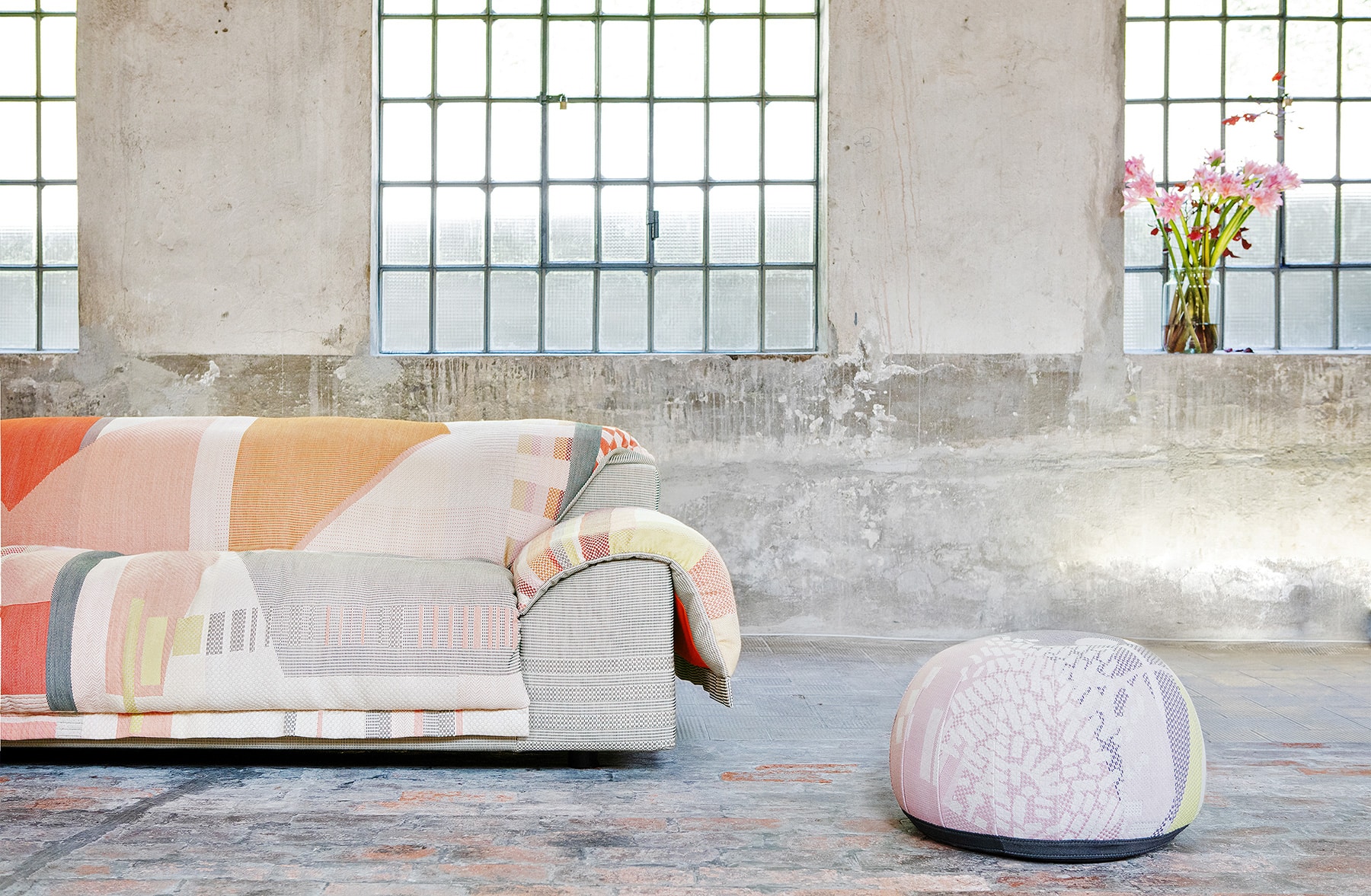 The Vlinder sofa and Bovist pouf in the Italian textile mill where their upholsteries are woven.