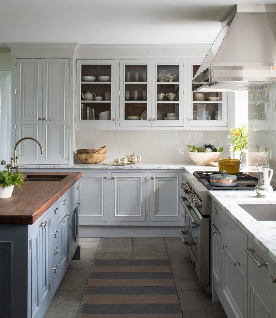 white kitchen