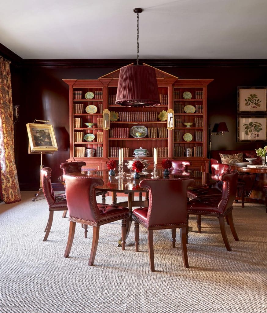 The dining room of an American heiress on New York's Park Avenue, from the book Markham Roberts: Notes on Decorating