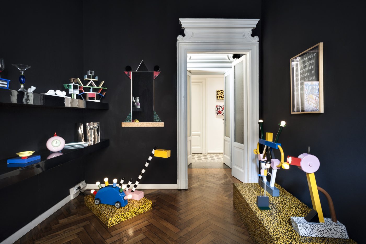 Lamps lighting up a room in the Memphis|Post Design Gallery