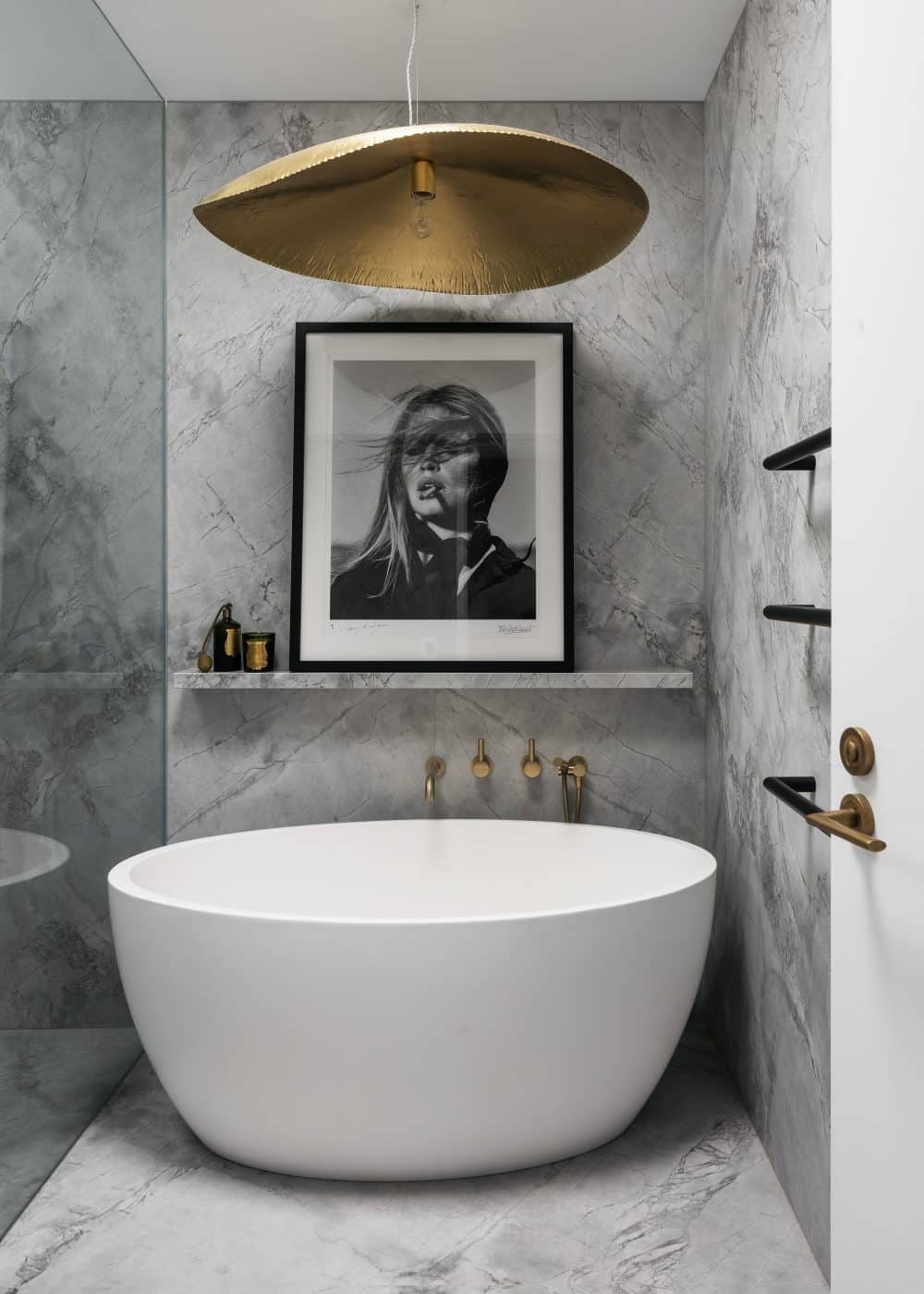Guest bathroom in Sydney designed by Dylan Farrell
