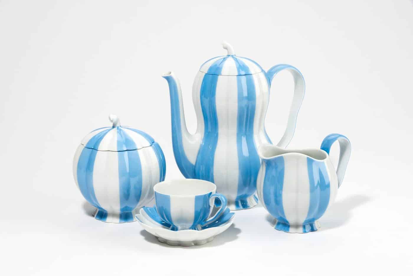 Hoffmann's melon-shaped mocha service was produced by the Vienna Porcelain Manufactory Augarten in 1929