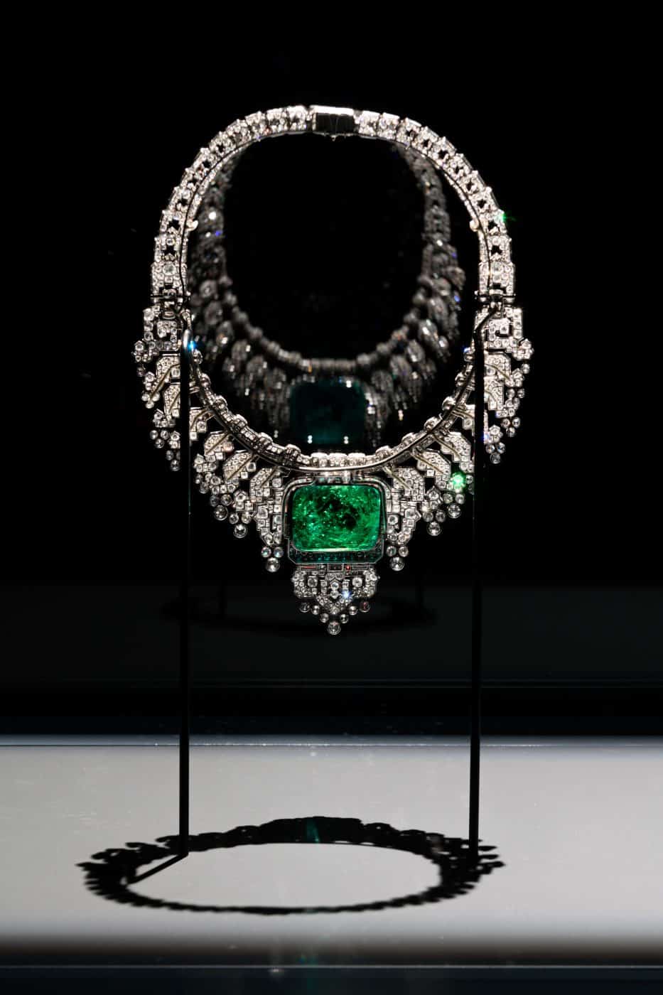 diamond and emerald Cartier necklace