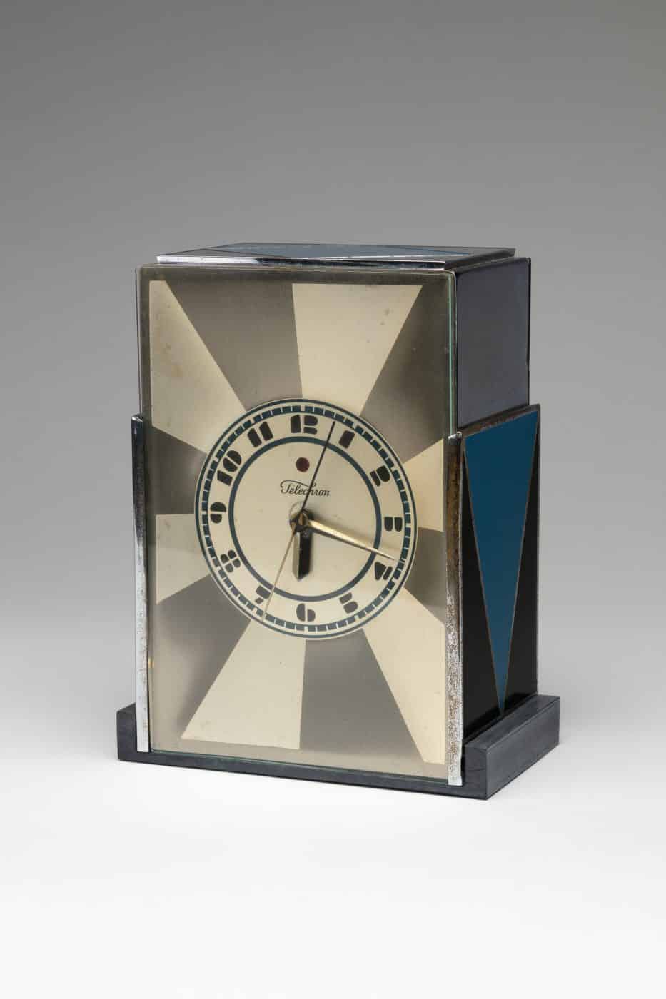 Paul T. Frankl's 1928 Modernique clock, in chromium-plated and enameled metal, Bakelite and silver