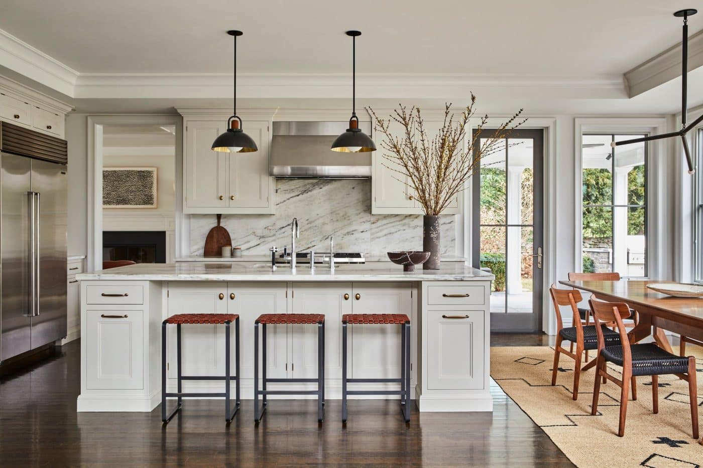 Sharon Rembaum Scarsdale kitchen and dining area