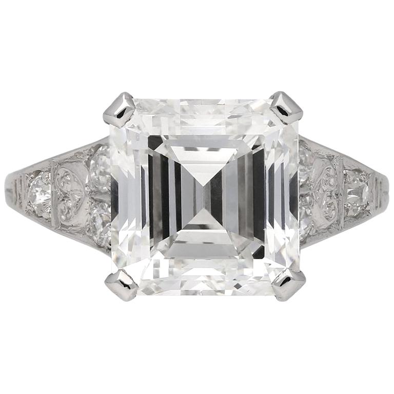 Asscher cut diamond ring