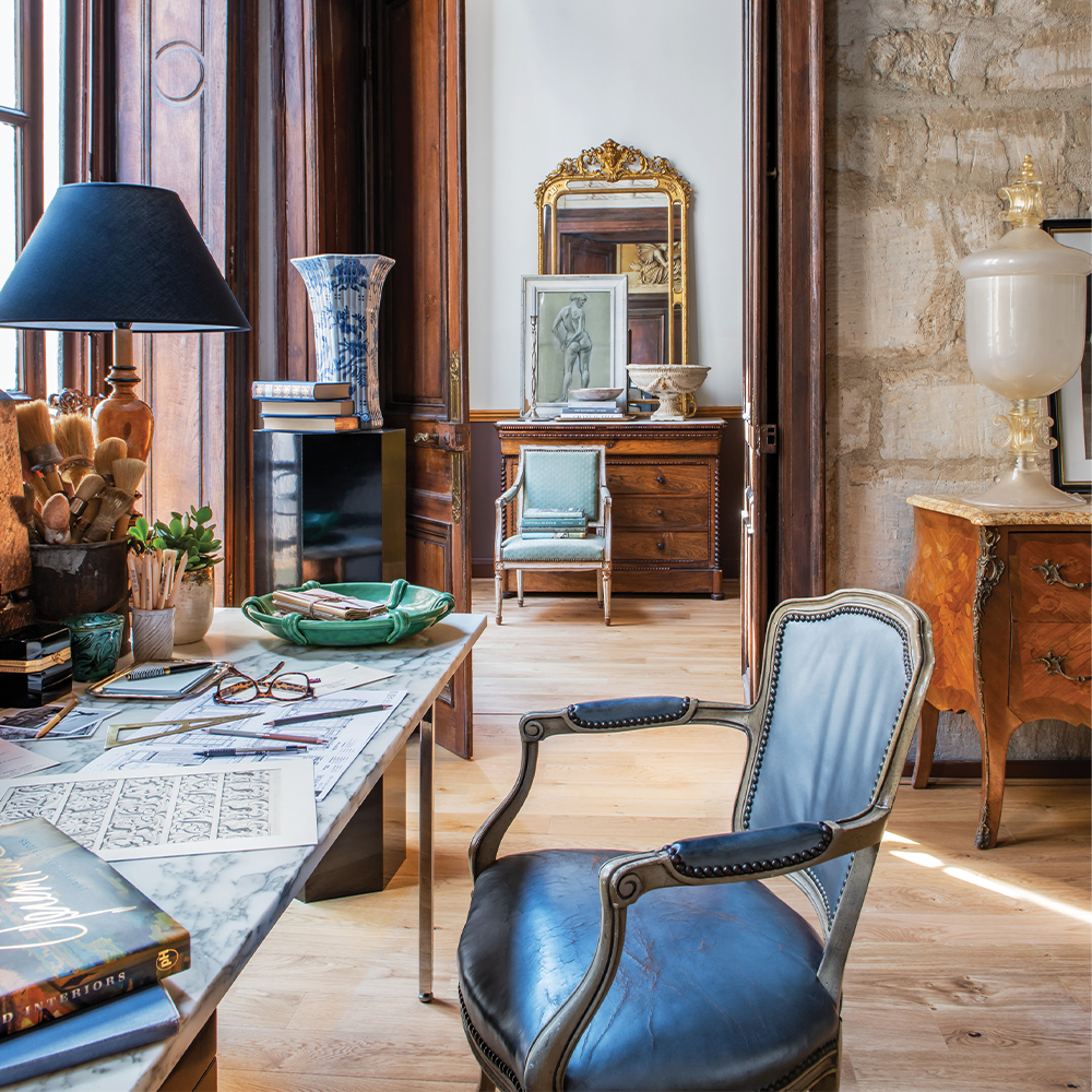 David Jimenez Shows Us How to Master Très Élégants Parisian Interiors -  1stDibs Introspective