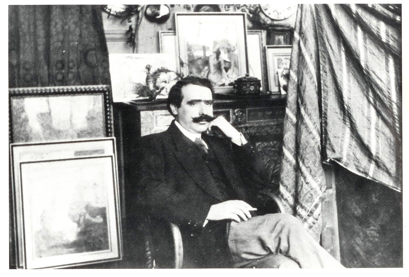 A black-and-white photo of Georges-Henri Pissarro, known as Manzana
