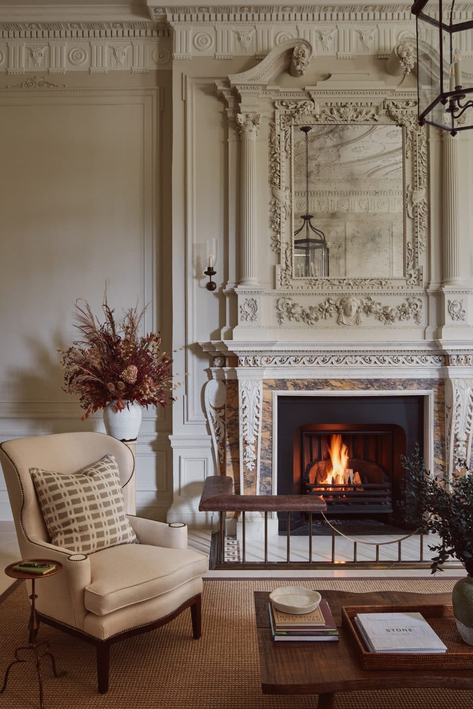 London Design Firm Albion Nord Bravely Transformed an 18th-Century Neoclassical Manor