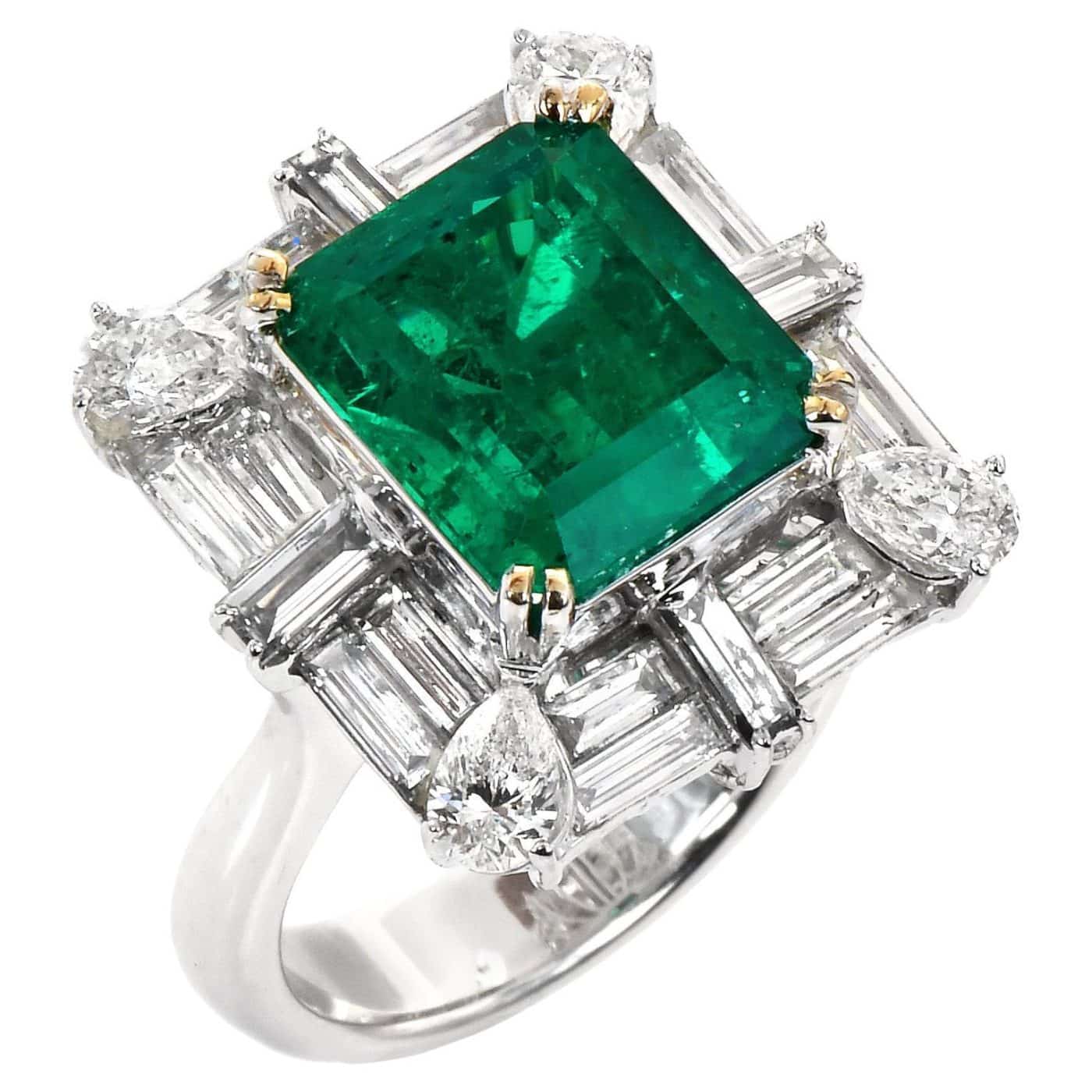 5.53-carat Colombian Muzo Emerald and Diamond Cocktail Ring, 2010
