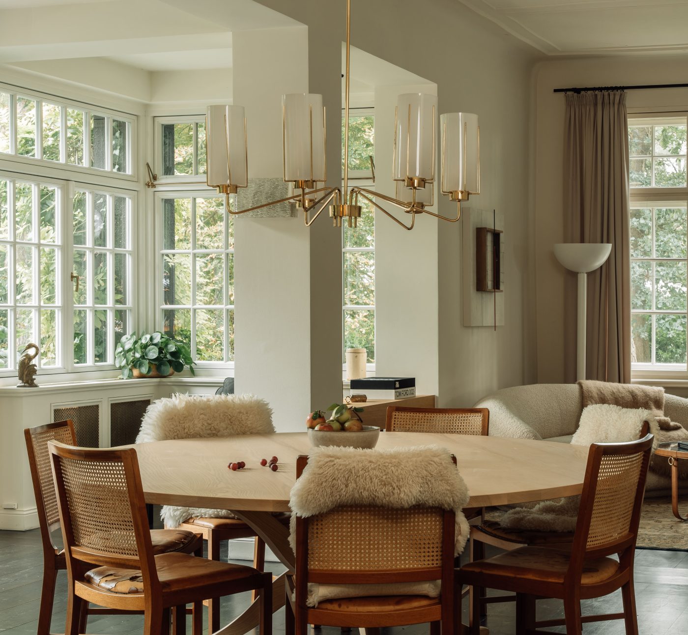 Lakeside house dining space