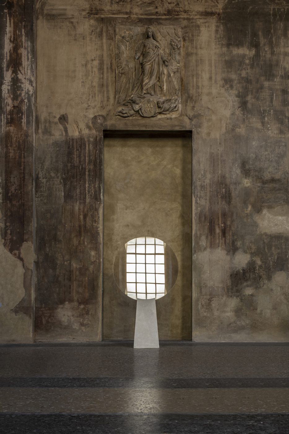 Boldizar Senteski’s Void floor mirror at Galerie Philia's "Desacralized" exhibition in Milan
