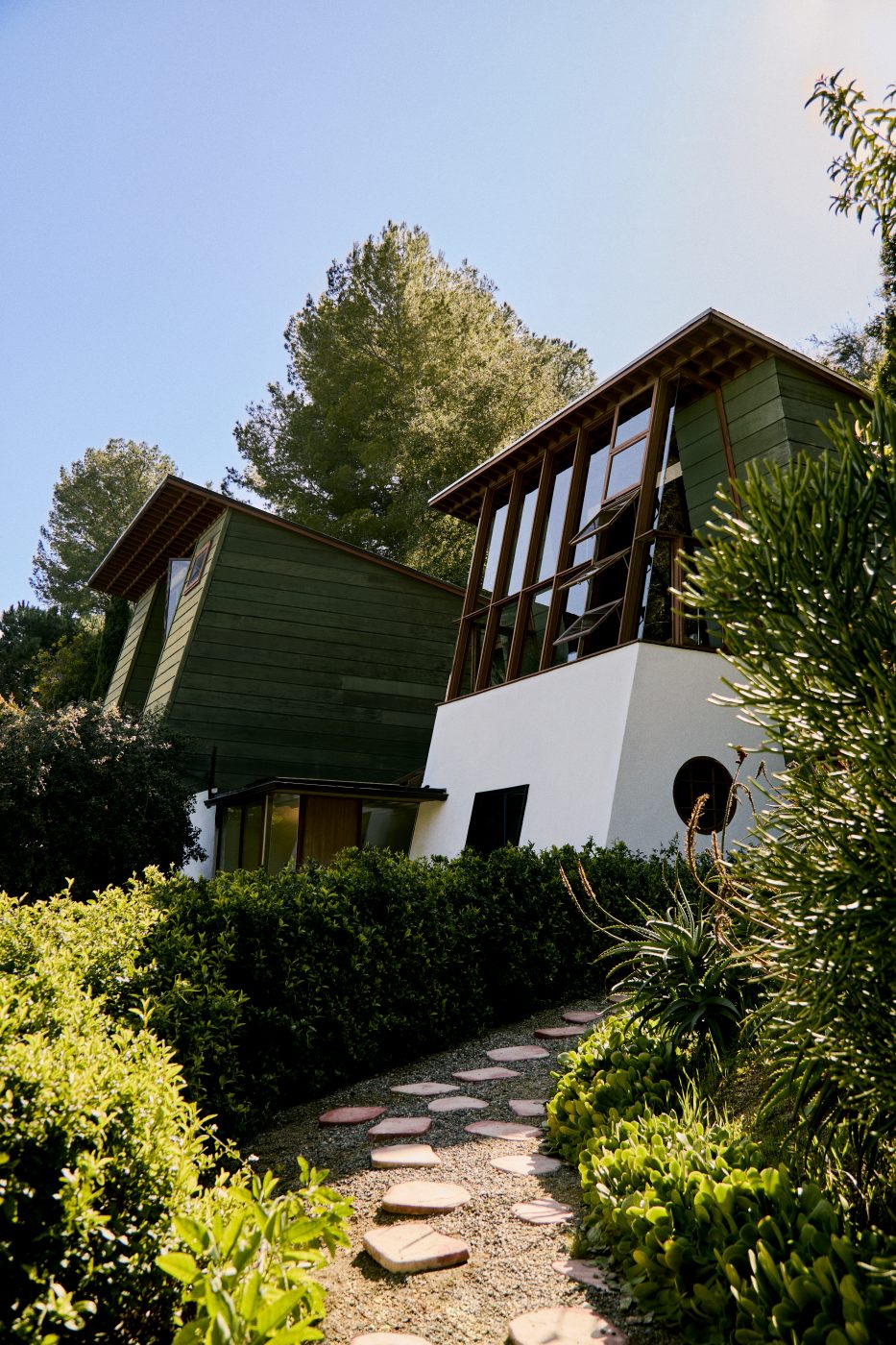 A. Quincy Jones House & Studio #1 in Laurel Canyon Los Angeles recently redesigned by Giampiero Tagliaferri 