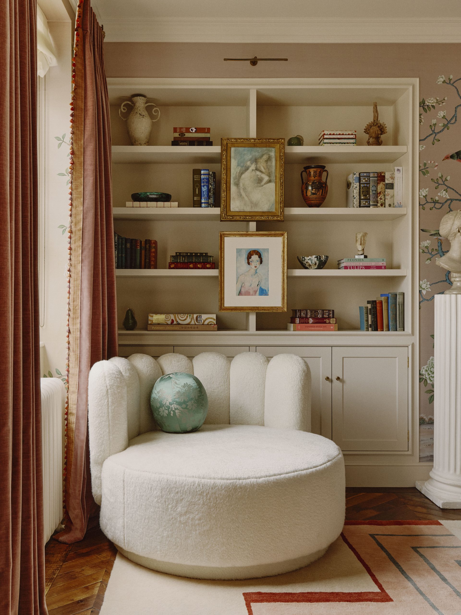 Designer Sophie Ashby's Art-Driven Interiors Are Rich in Color and ...