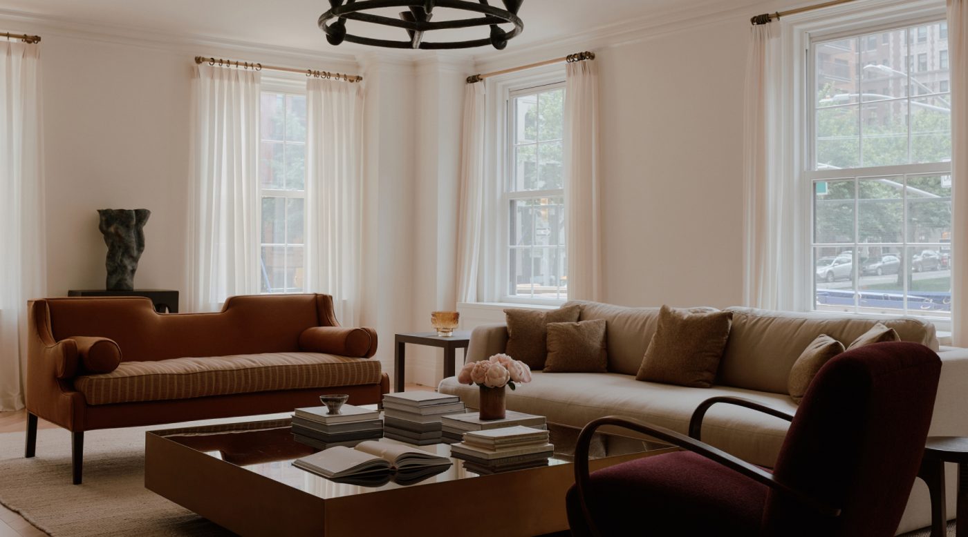 Living room of maisonette on Park Avenue Manhattan Upper East Side decorated by Beaudry Collier Designs