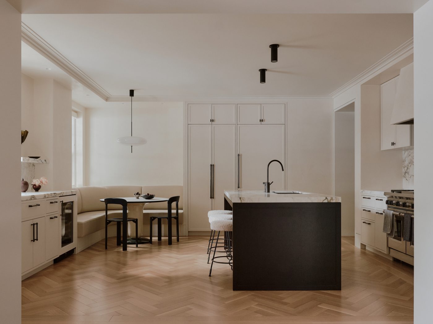 Kitchen of maisonette on Park Avenue Manhattan Upper East Side decorated by Beaudry Collier Designs 