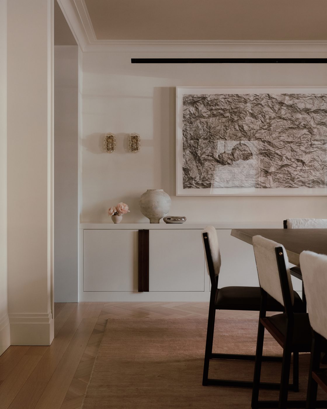 Dining room of maisonette on Park Avenue Manhattan Upper East Side decorated by Beaudry Collier Designs 