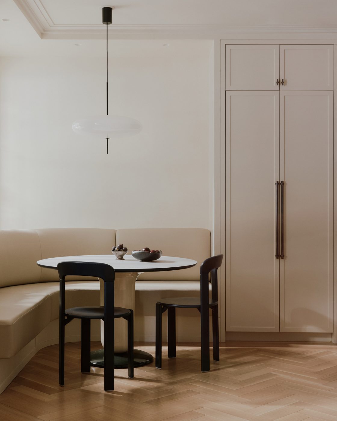 Breakfast nook of maisonette on Park Avenue Manhattan Upper East Side decorated by Beaudry Collier Designs 