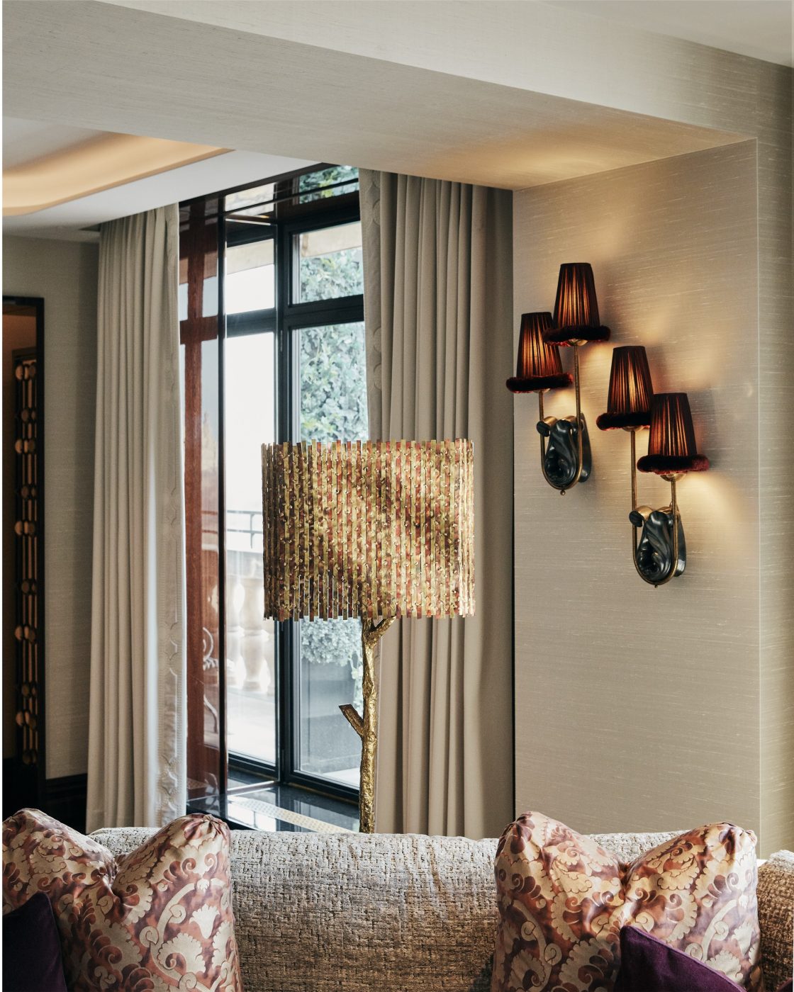 Living room of Manhattan pied-a-terre designed by Pembrooke & Ives designers Andrew Sheinman and Stephanie Sarkies-Schabot 