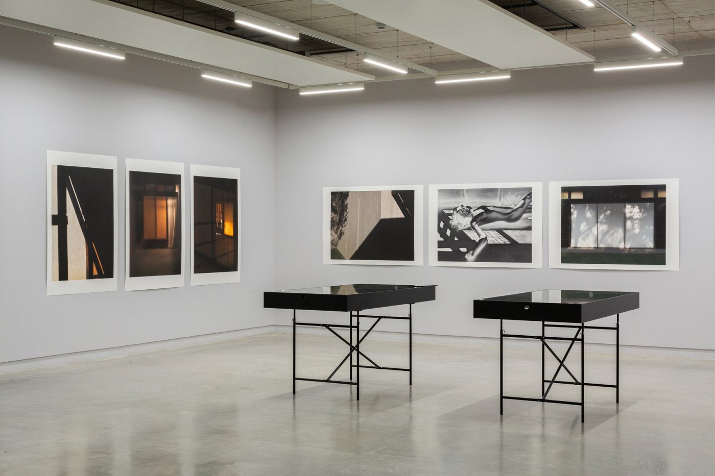 An installation view of "Mona Kuhn Kings Road: A Rudolph Schindler House" at the Kunsthaus-Göttingen in Germany