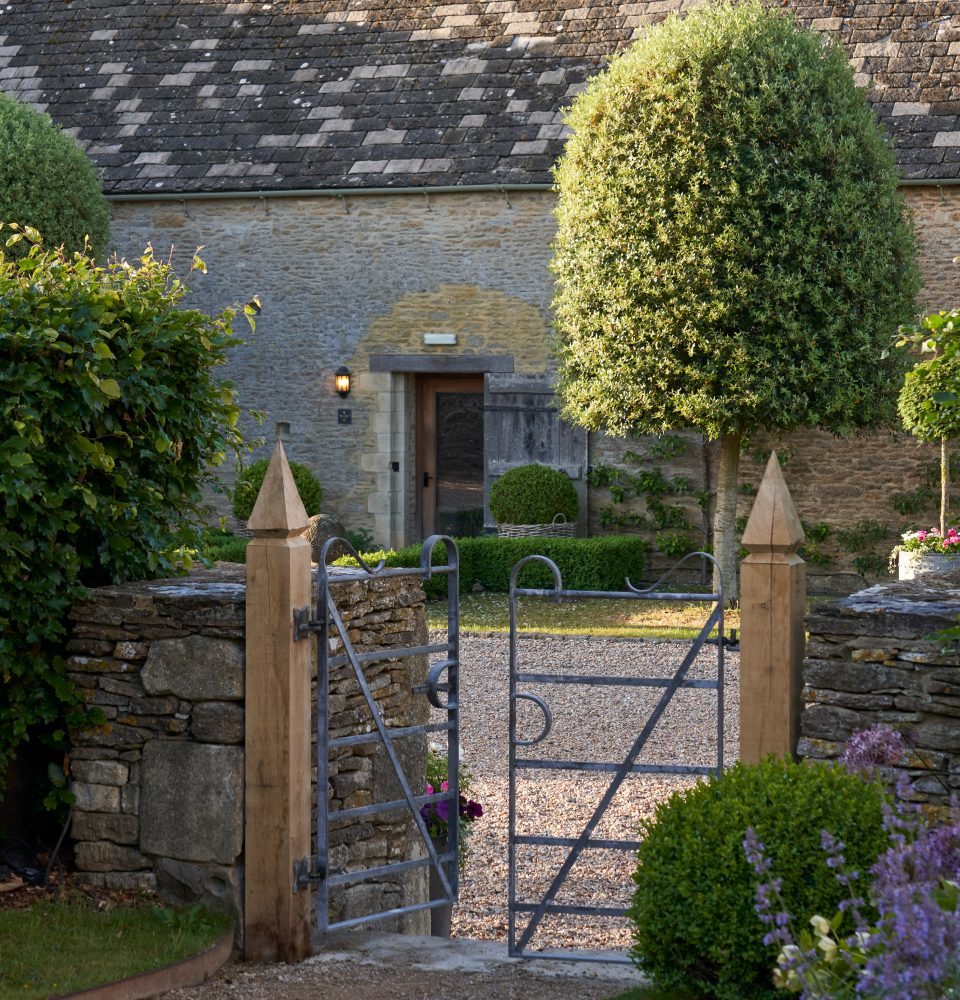 Thyme Founder Caryn Hibbert Has Created a Cotswolds Retreat That’s as Warm and Stylish as She Is