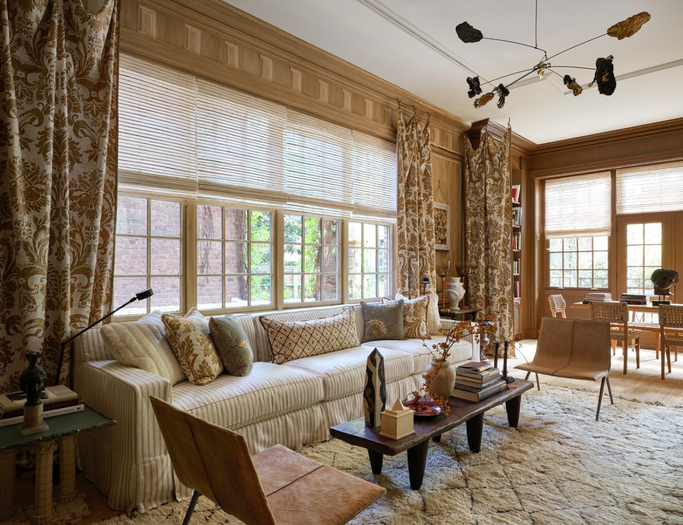 Alessandra Branca living room in the Kips Bay Decorator Show House New York 2025