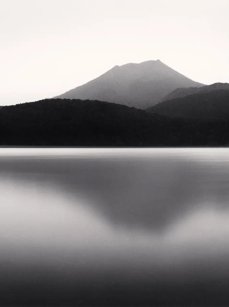 Michael Kenna’s Photos of Japan Celebrate the Hushed Beauty of Its Landscapes