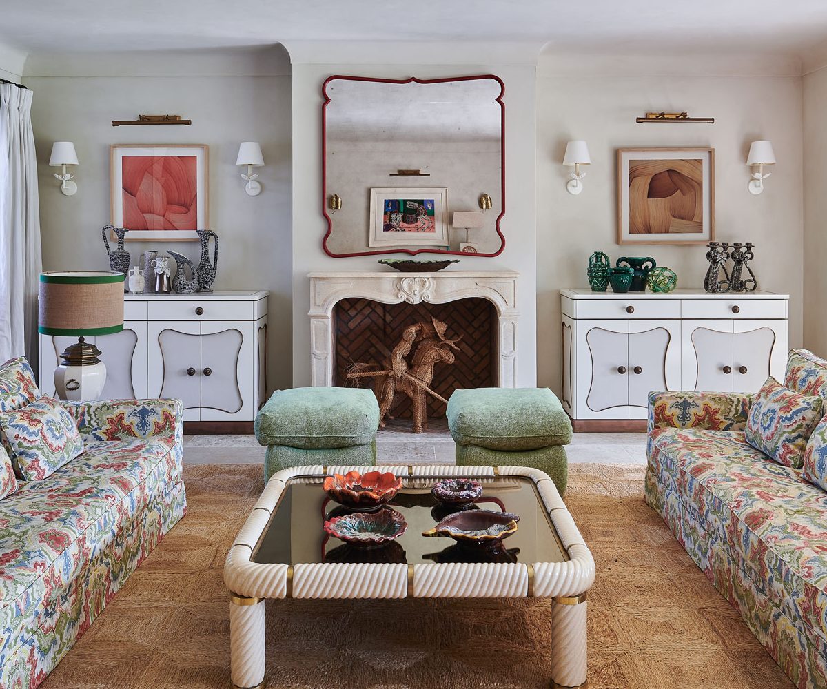 Living room of South of France home designed by Henri Fitzwilliam-Lay