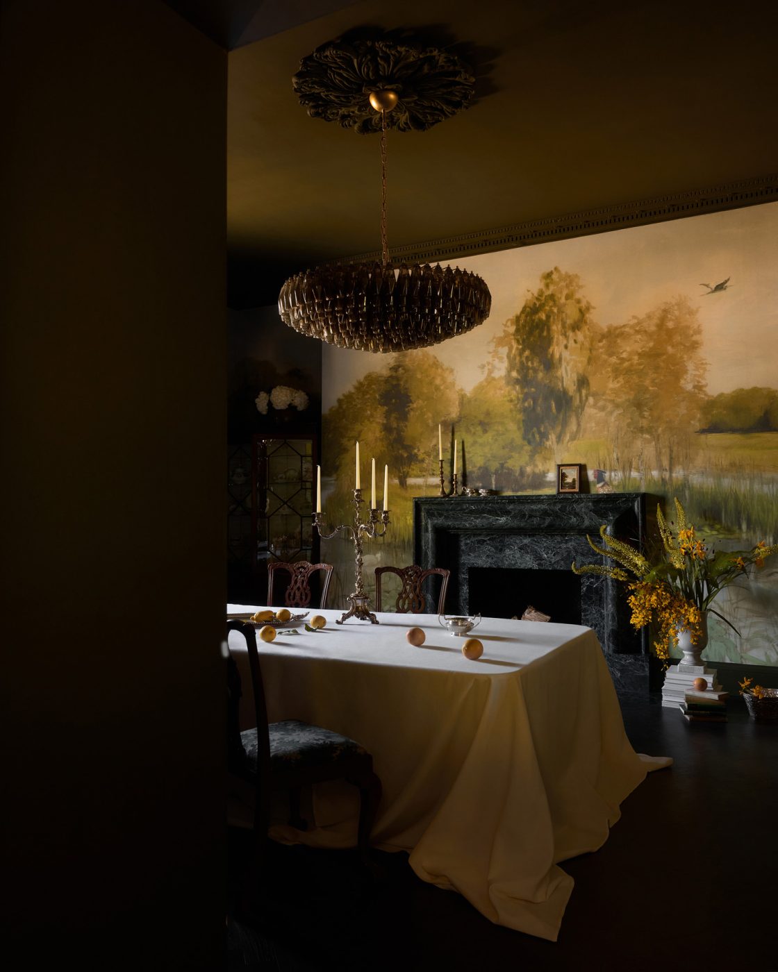 Mural-walled dining room of 19th-century Georgian-style manor house in Irish Countryside designed by Dublin-based Róisín Lafferty