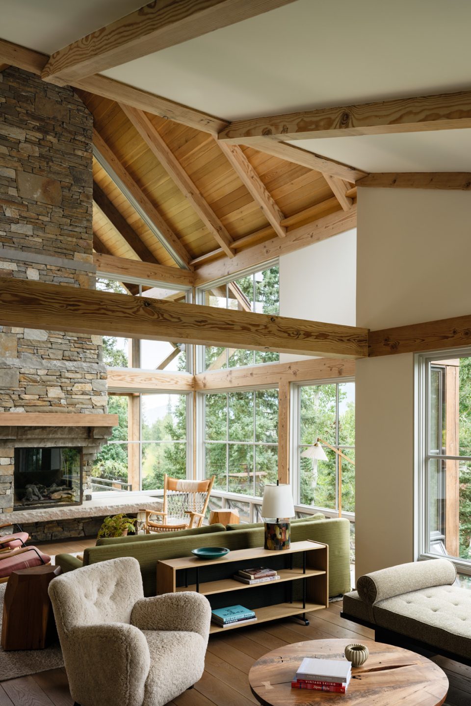 A Modern Mountain Manse Gets a Masterful Redo from Kimille Taylor