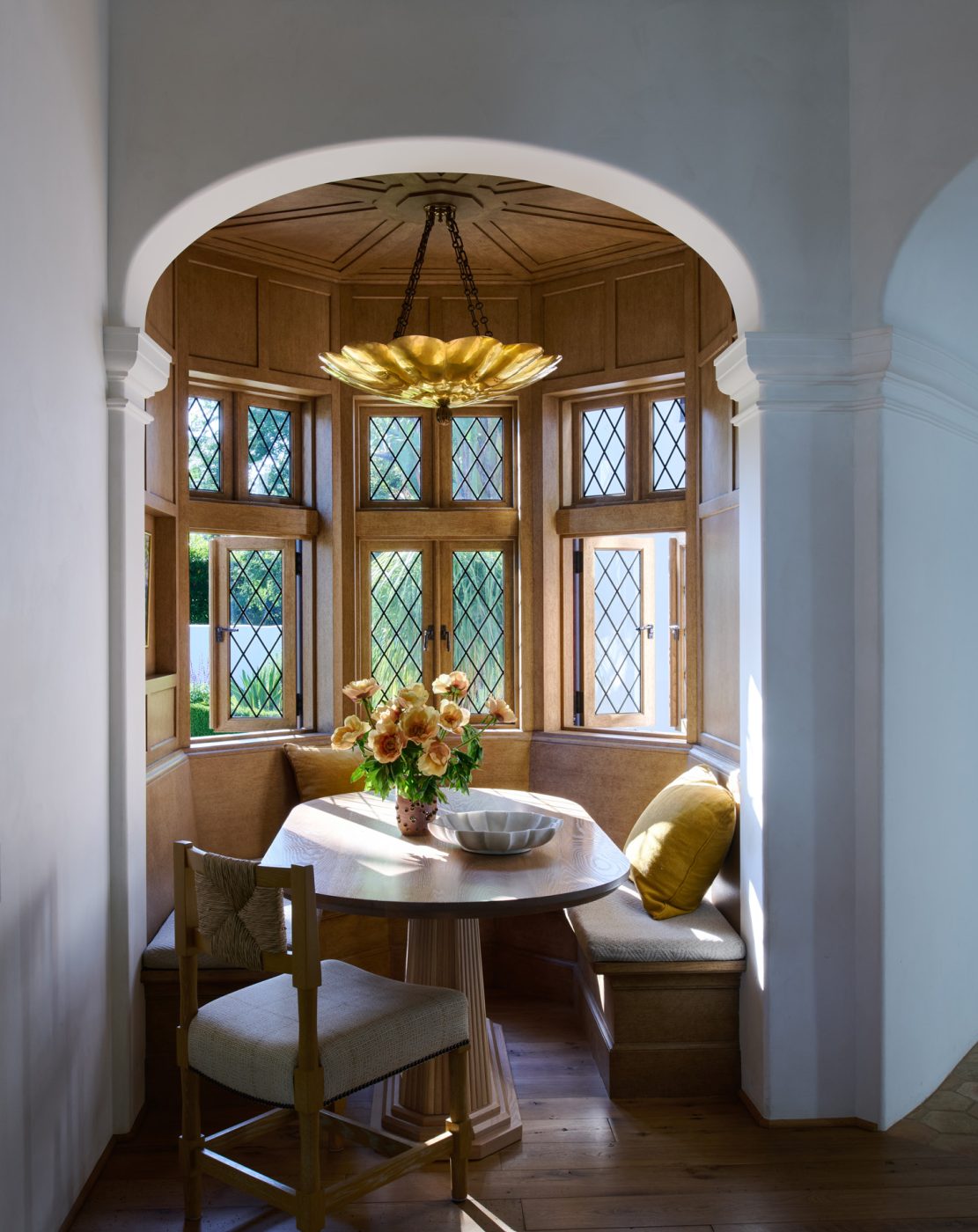 Breakfast nook in a California Spanish Revival house by Ohara Davies-Gaetano and Michael G. Imber