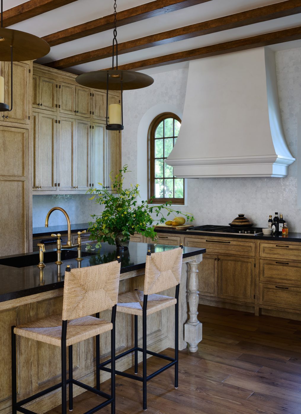 Kitchen of a California Spanish Revival house by Ohara Davies-Gaetano and Michael G. Imber