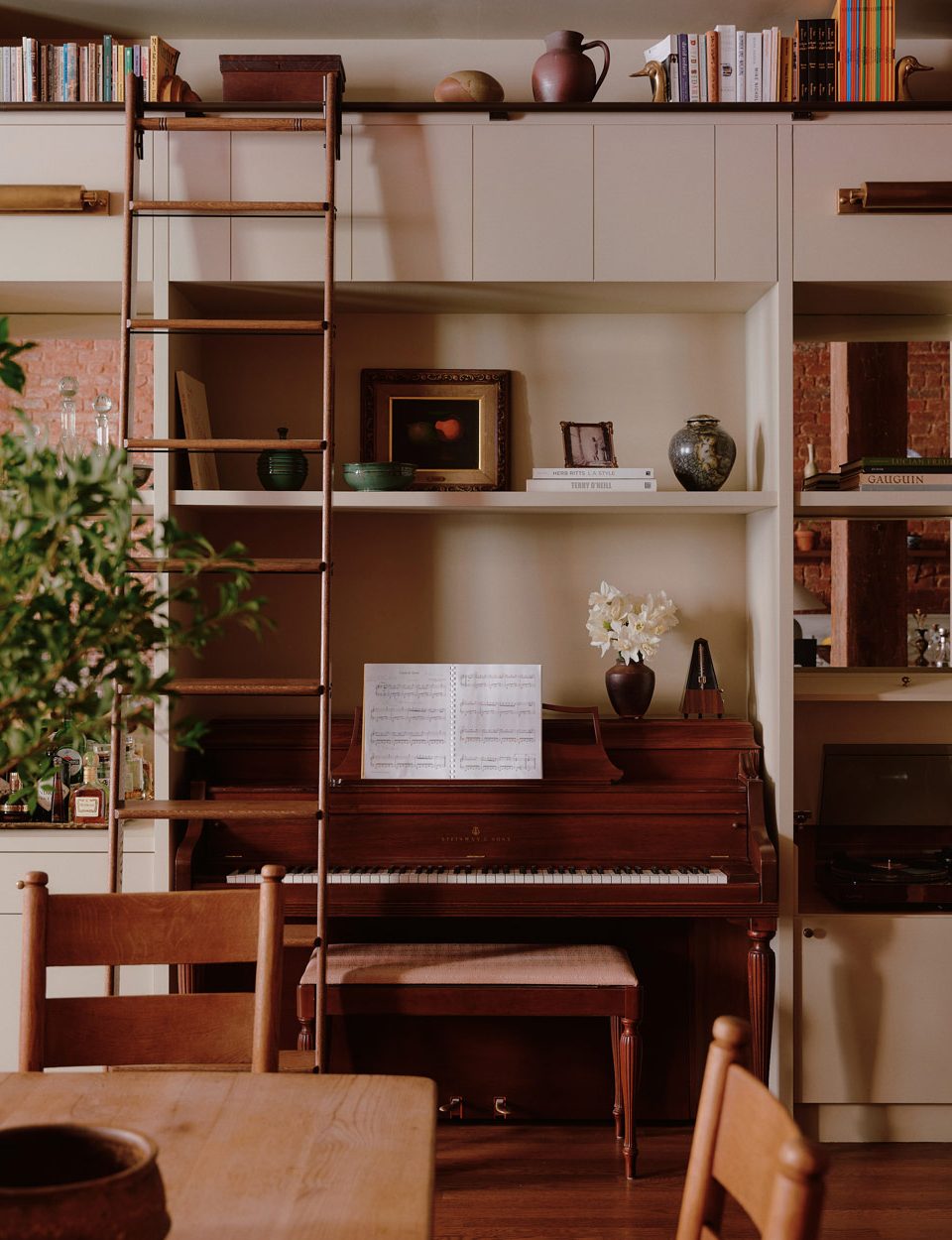A Manhattan Loft in a Former Chocolate Factory Gets a Taste of Maximalist Sweetness from General Assembly